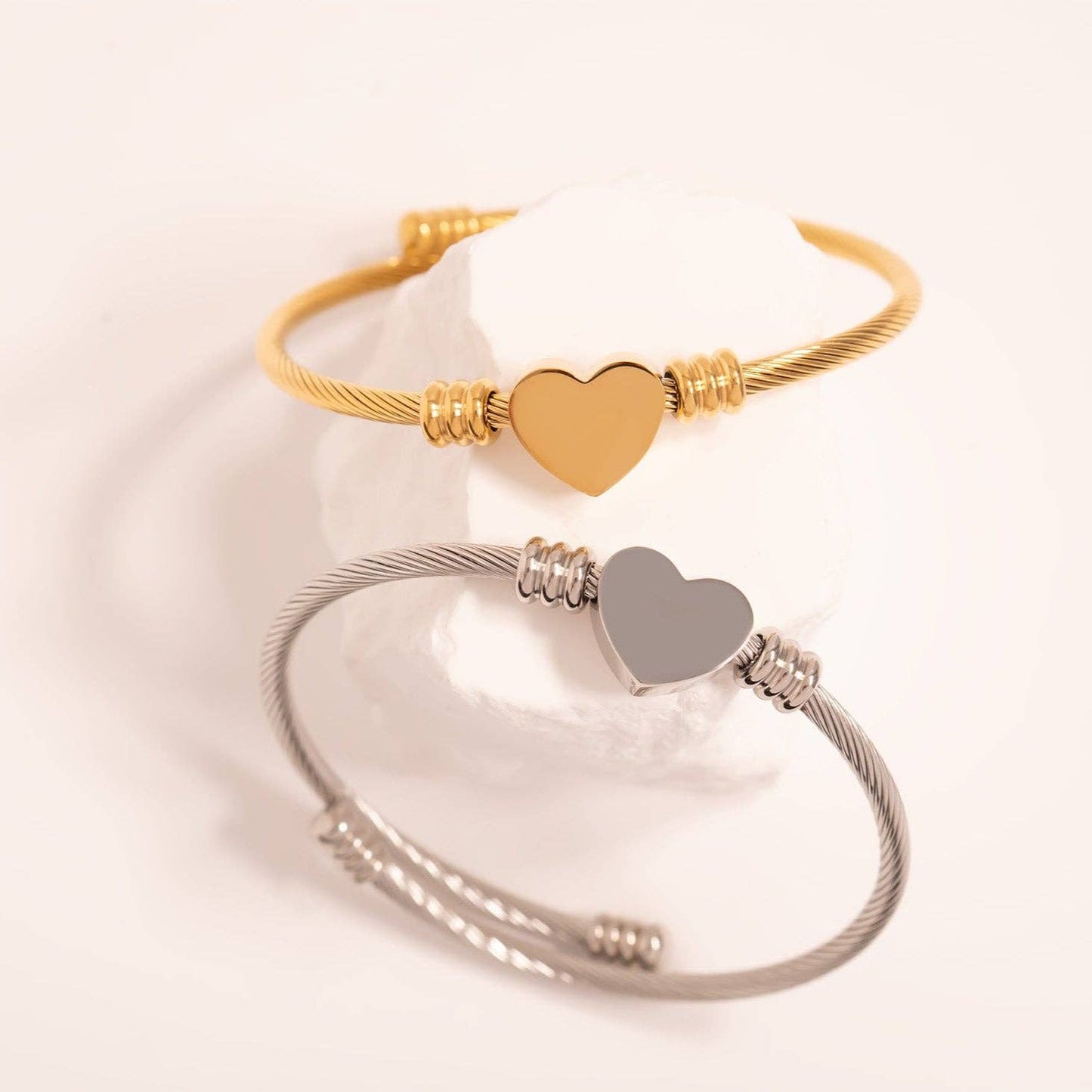 Heart Cuff Bracelet ✨